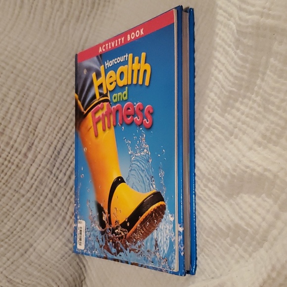 Harcourt health and fitness student textbook and student activity book grade 1 - Picture 4 of 7